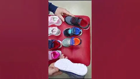 Кроссовки оптом