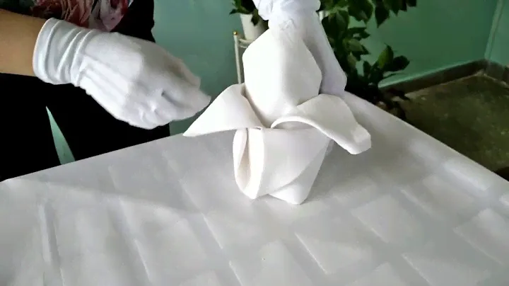 [Клешина] Ресторанный сервис (складывание "Table box" и салфеток)